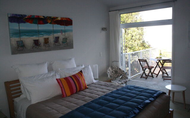 Russell View Apartments