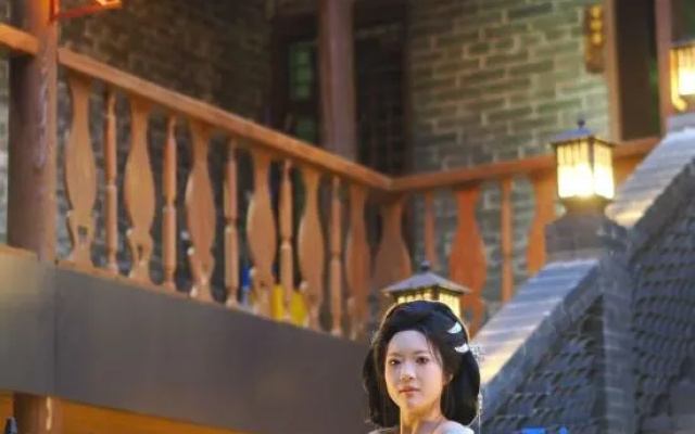Yu Family Quadrangle Inn (Luoyang Lijingmen Old Town Subway Station) – People – Luoyang