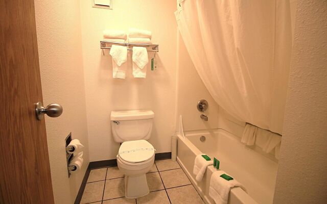 Red Lion Inn and Suites Kennewick Tri-Cities