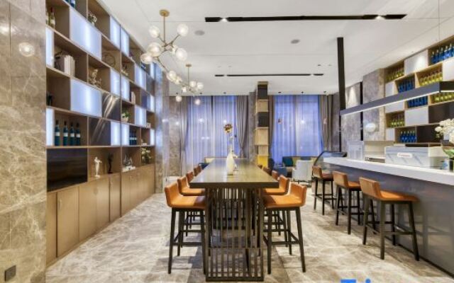 Echarm Hotel Jingjiang Zhongzhou Road