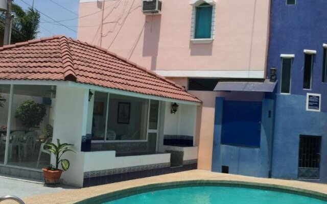 Hostal Marina Real