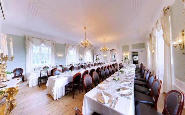 Vraa Slotshotel
