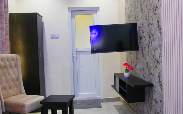 S and B Suites