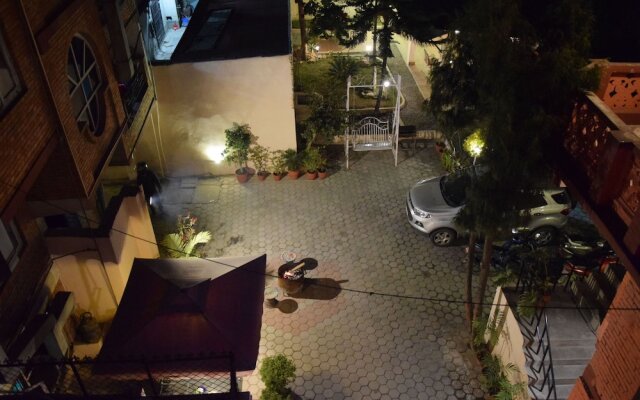 Hotel Siraaj Inn