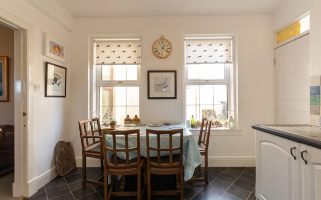 Crail Farm House Perfect for TheCowShed