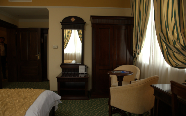Koronna Hotel
