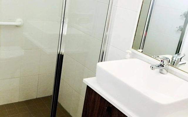 Lilac City Motor Inn & Steakhouse