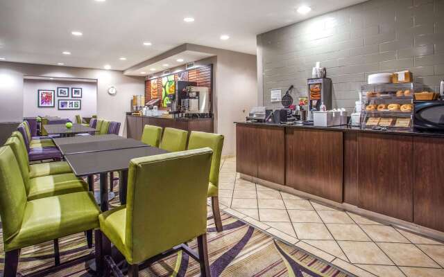La Quinta Inn by Wyndham Oshkosh