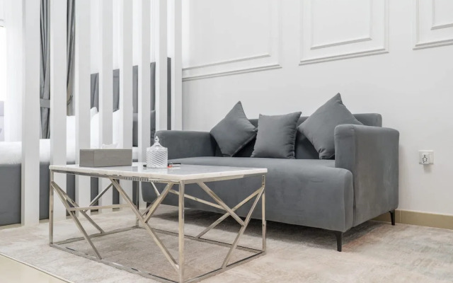 Incredible Studio in Jumeirah Village Circle