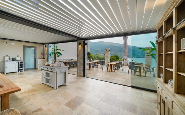 Essentia Luxury
