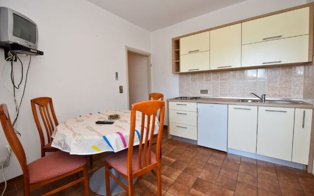 Apartments Zeno