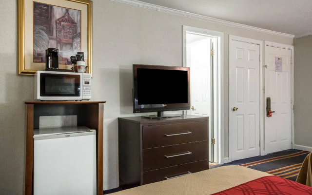 Econo Lodge Montpelier VT