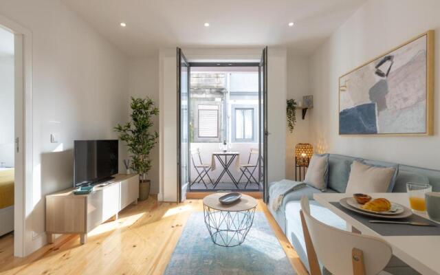 Sweet Flat 4Two in City Center w/ Balcony