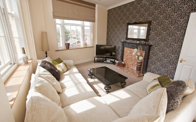 Reubens Court and City Apartments