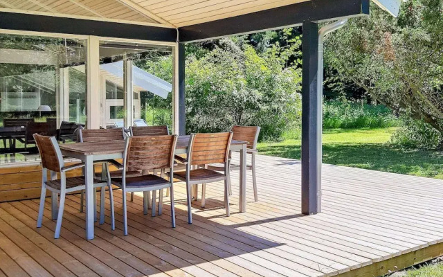 8 Person Holiday Home in Bindslev-by Traum
