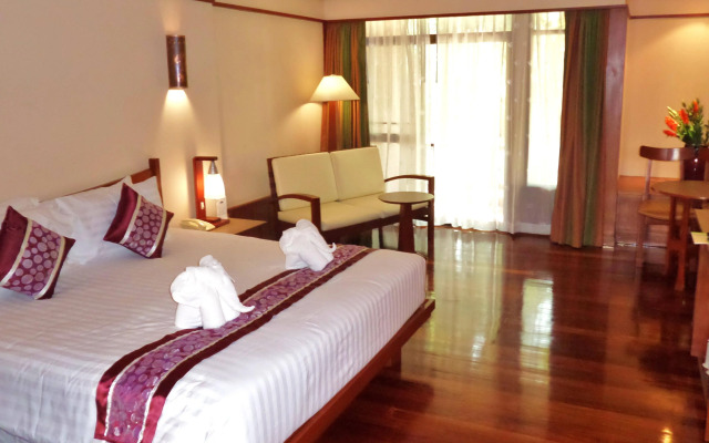 Sappraiwan Elephant Resort & Sanctuary