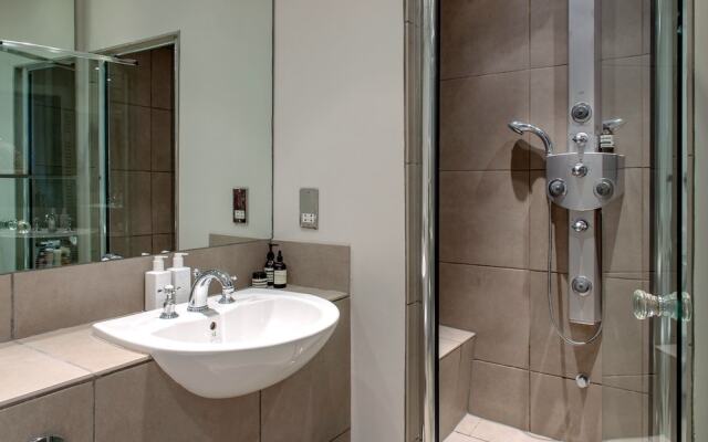 Deluxe Edinburgh Retreat Apartment