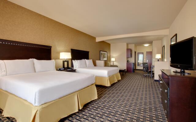 Holiday Inn Express Hotel & Suites Ennis by IHG