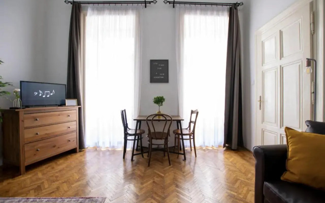 Standard Apartment by Hi5 - Charming Studio (176)