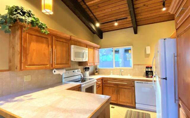 Mammoth S #232 4 Bedroom Condo