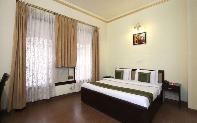OYO 9736 Hotel Downtown Suites