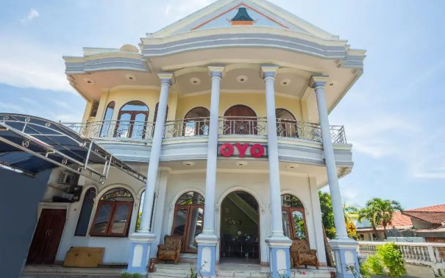 Senaz Guesthouse