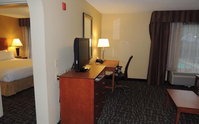 Holiday Inn Express & Suites Birmingham Trussville by IHG