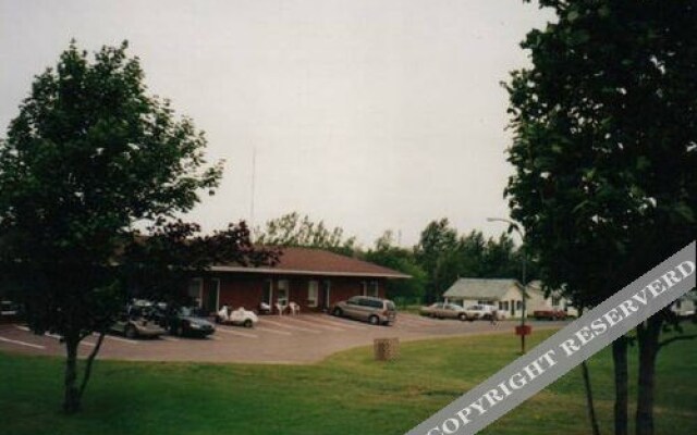 Summerside Motel