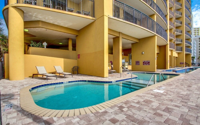 Beachfront Anderson Condos by Hosteeva
