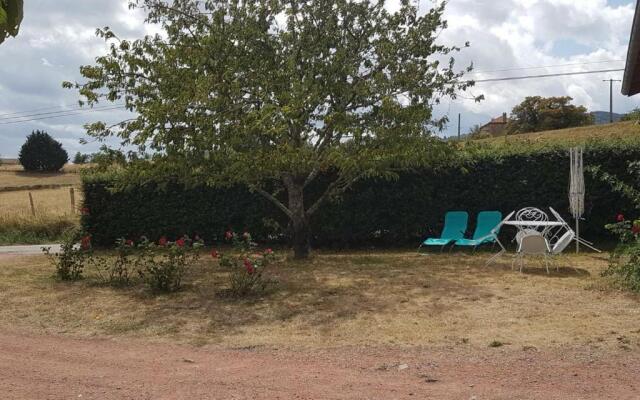 Gîte Villemontais, 4 pièces, 6 personnes - FR-1-496-121