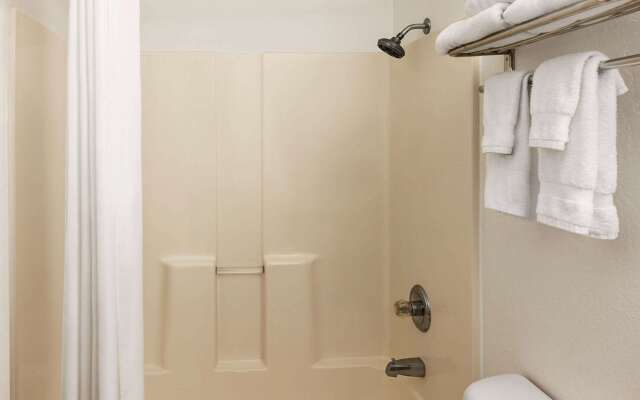Baymont by Wyndham Cedar Rapids