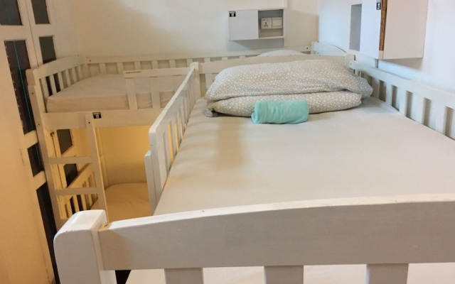 Royal Hostel Singapore – Guest Rooms – Singapore