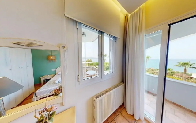 Aneria Suites