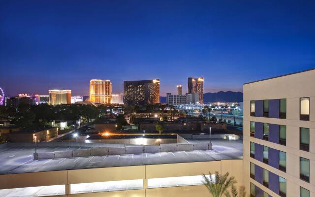 Hampton Inn & Suites Las Vegas Convention Center - No Resort Fee