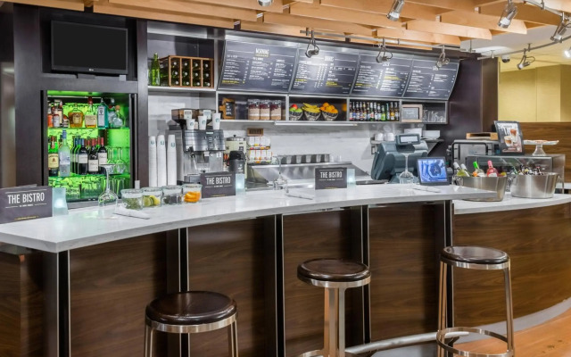 Courtyard By Marriott Danbury