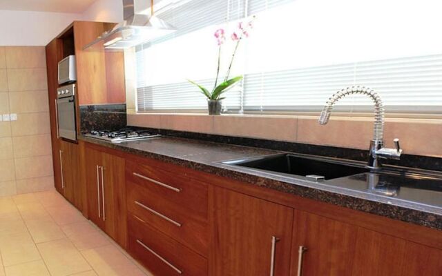 Villa Kalista Luxury Villas