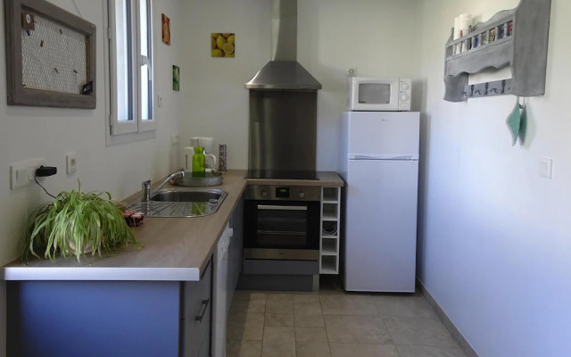 Farmhouse in Lancheres Near Somme Bay