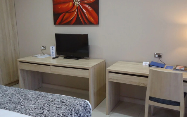 Bird of Paradise Hotel & Apartments