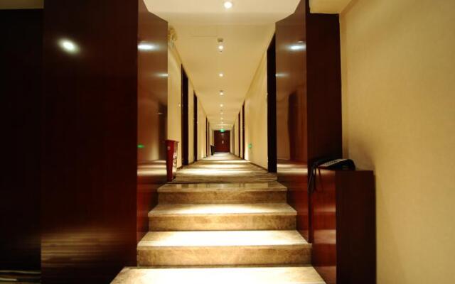Lianchu Happiness Hotel