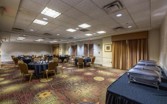 Hilton Garden Inn Detroit Metro Airport
