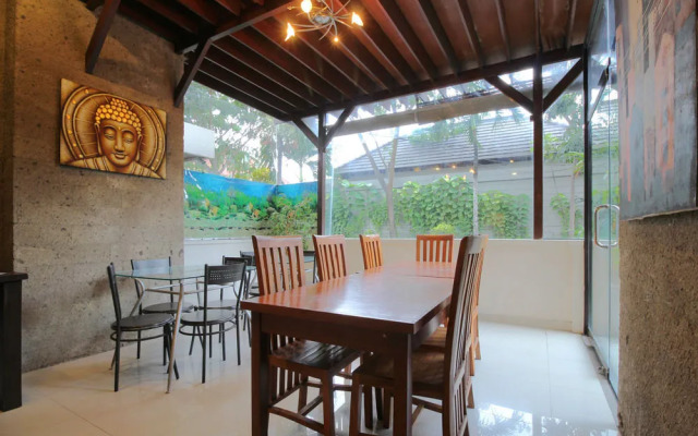 Airy Premier Seminyak Bidadari 2 Kuta Bali