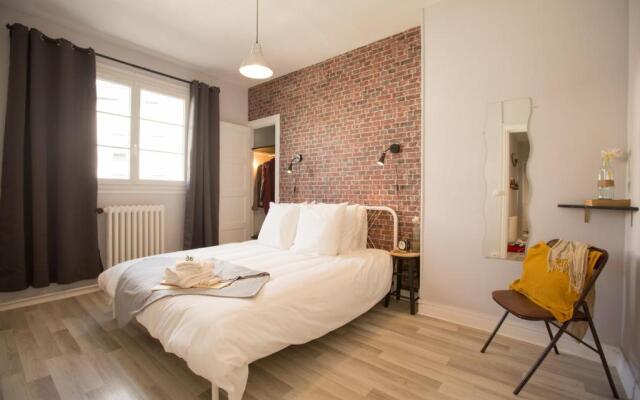 #LIndustrioChampetre Free Parking, Bien Situé, Spacieux, Proche Clinique