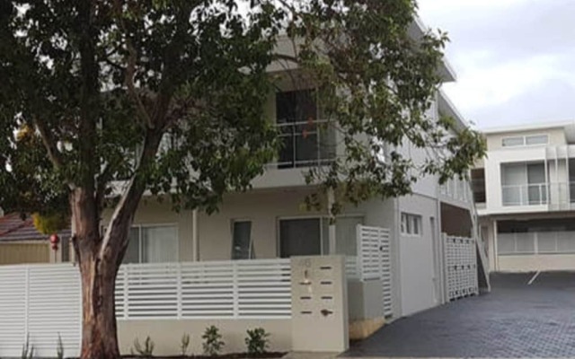 Luxuary Apartment near Airport