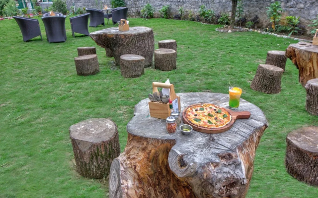Woodrock Hotel Manali