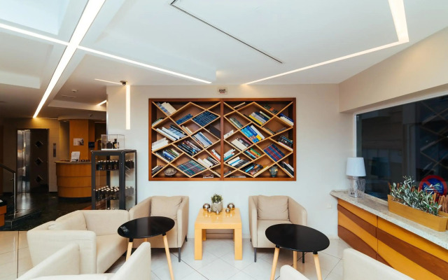 Kastro Hotel