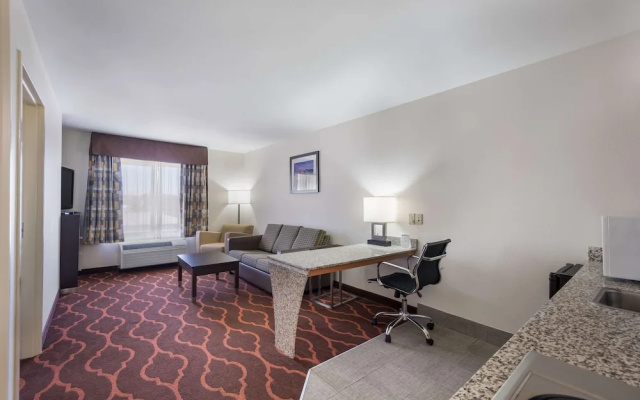 Quality Inn & Suites Huntsville Research Park Area