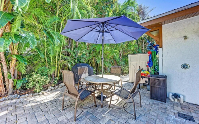 Anna Maria Island Edgewater Bungalow