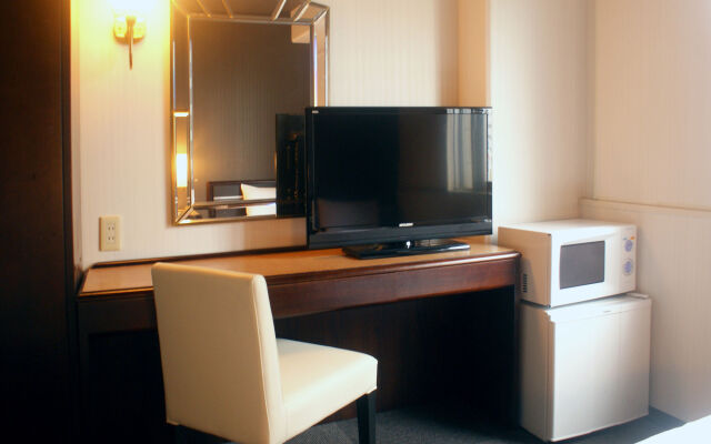 Hotel Livemax Naha
