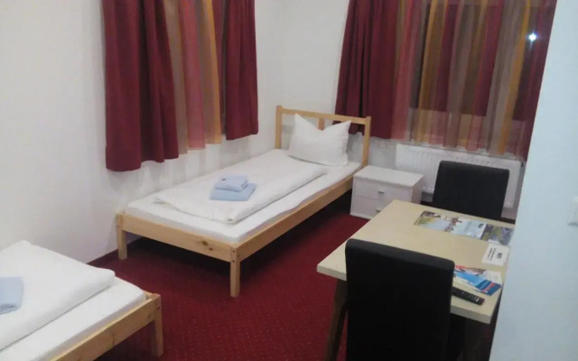 Gasthof zum Nibelungenbauer