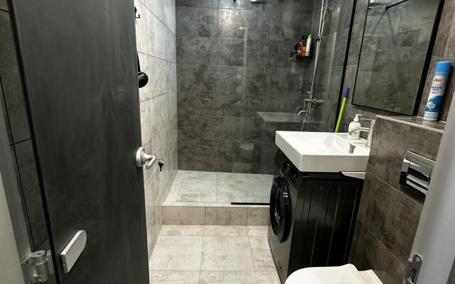 Апартаменты на улице Конституции 5/1